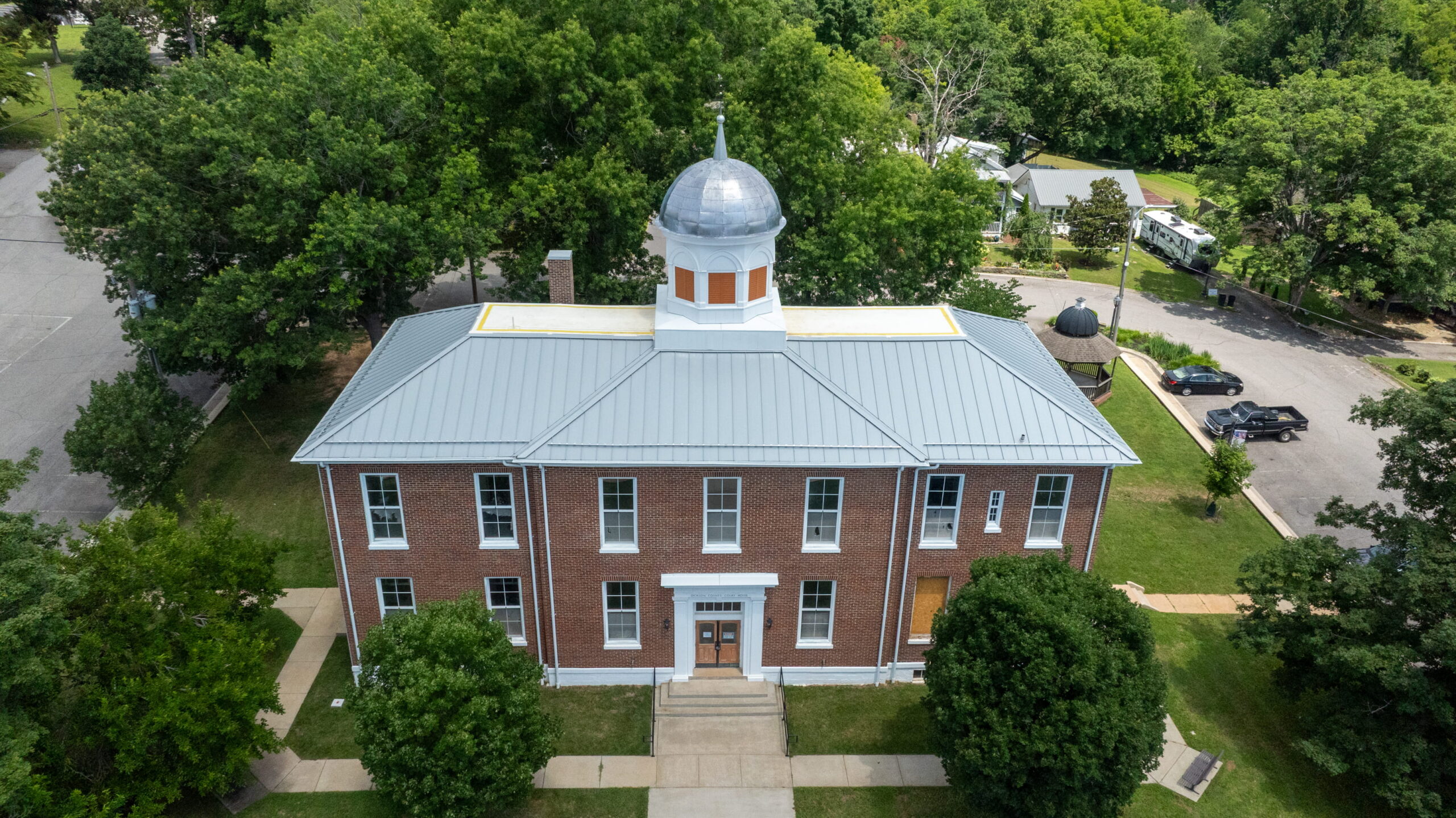 Dickson County Court commercial roof
